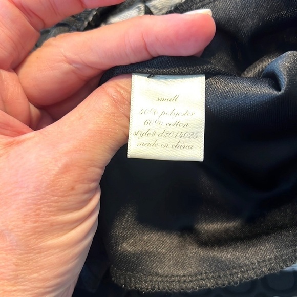 Quinn,Black Textured Fit & Flare Dress,Bow-Back Cutout /Teardrop Jacquard Size S - Picture 12 of 12